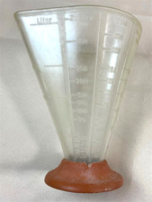 Copo de medição de plástico Luchs base laranja 5,75” altura 500 mL vintage comprar usado  Enviando para Brazil