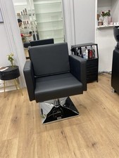 Neuer friseurstuhl fast gebraucht kaufen  Frankfurt am Main