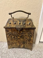 Porta-caixa de vinho vintage em relevo três garrafas metal pesado com alça comprar usado  Enviando para Brazil