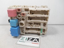 Cassetta fusibili toyota usato  Putignano