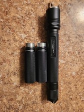 Torcia tattica solar usato Torcia tattica solar usato  Spedire a Italy