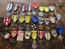 Important lot médailles d'occasion Important lot médailles d'occasion  Pont-l'Abbé-d'Arnoult