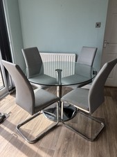 Dwell round table for sale  DOVER