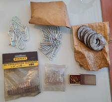 LOTE DE 6 PIEZAS de sujetadores, tornillos, clavos, arandelas metálicas, soportes segunda mano  Embacar hacia Mexico