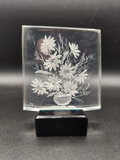 Flores de margarida acrílicas em vaso gravadas/esculpidas ao contrário peça de pé assinada, usado comprar usado  Enviando para Brazil