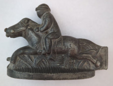 Usado, MOLDE VINTAGE ARTICULADO DE METAL CAVALO E JÓQUEI SORVETE CHOCOLATE S & CO #271 comprar usado Usado, MOLDE VINTAGE ARTICULADO DE METAL CAVALO E JÓQUEI SORVETE CHOCOLATE S & CO #271 comprar usado  Enviando para Brazil