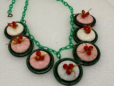 Colar vintage de frutas de galalita e ráfia, usado comprar usado  Enviando para Brazil