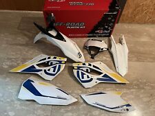 Kit plastiche oem usato  Ariano Irpino