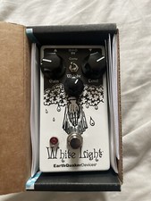 Earthquaker devices white for sale  SPILSBY