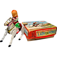 Brinquedo de vaqueira vintage de lata caixa original mecânico senhora a cavalo JAPÃO RARO comprar usado  Enviando para Brazil