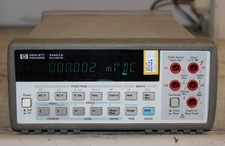 34401a multimeter usato  Italia