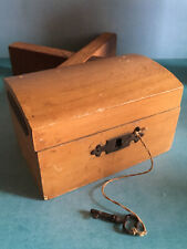 Ancienne petite boite d'occasion  Besançon