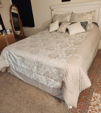 Queen tempur pedic for sale  West Bloomfield
