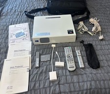 Projetor de dados multimídia portátil Sony VPL-CX76 3LCD 2500 lúmens com acessórios comprar usado Projetor de dados multimídia portátil Sony VPL-CX76 3LCD 2500 lúmens com acessórios comprar usado  Enviando para Brazil