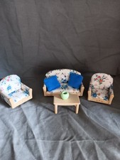 Sylvanian families living for sale  STONE