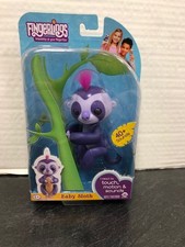 Wowwee fingerling violet d'occasion  Expédié en France
