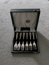 Set small silver for sale  ADDLESTONE