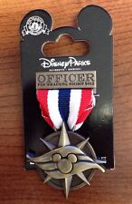 Pin de troca Disney Cruise Line oficial noite de negociação 2013 medalha patriótica  comprar usado  Enviando para Brazil
