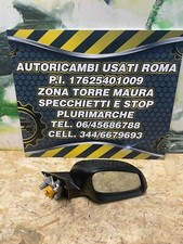 Specchietto retrovisore destro usato  Roma