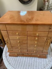 Jewelry box beautiful for sale  Manassas