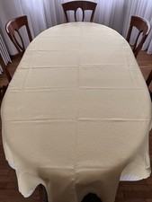 Nappe jaune ovale d'occasion  Deuil-la-Barre