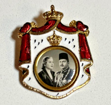 Royal marriage badge d'occasion  Expédié en Belgium