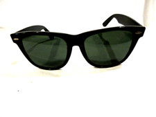 Ray ban wayfarer for sale  Grand Blanc