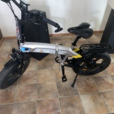 Bicicletta icone full usato  Valderice