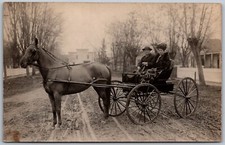 Cobertor de casal cavalo e buggy sulky c1910 RPPC foto real cartão postal cena de rua comprar usado  Enviando para Brazil