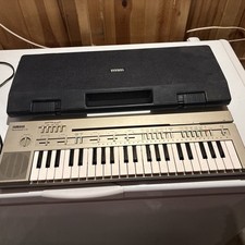 Teclado Yamaha PortaSound PC-100 com estojo rígido de viagem - Testado e funciona comprar usado  Enviando para Brazil