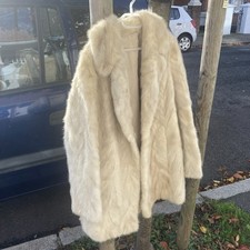 Silver white sapphire for sale Silver white sapphire for sale  SOUTHSEA