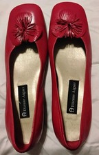 Etienne aigner gardener for sale  Greenville