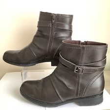 Ladies clarks brown for sale  DEESIDE