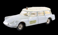 43ème dinky toys d'occasion  Versailles