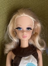 Barbie bambola mod usato  Spedire a Italy