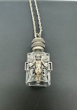 Colar pingente corrente frasco perfume anjo cor prata LVP Paris 34 polegadas, usado comprar usado  Enviando para Brazil