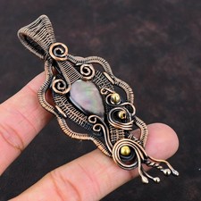 Pingente artesanal envolto em fio de madrepérola preto natural cobre, usado comprar usado  Enviando para Brazil