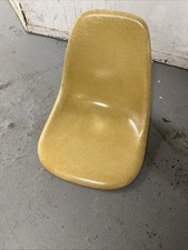 Cadeira Lateral Vintage Original Eames Fibra de Vidro Herman Miller Amarela Somente SheLL comprar usado  Enviando para Brazil
