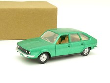 Solido renault 30 d'occasion Solido renault 30 d'occasion  Paris VII