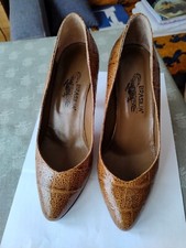 Scarpe decollete coccodrillo usato Scarpe decollete coccodrillo usato  Roma