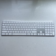 Teclado inalámbrico Apple Magic (MQ052LL/A) con almohadilla numérica - plateado segunda mano  Embacar hacia Mexico