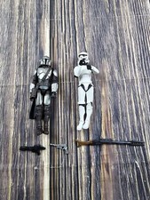 Lote de 2 bonecos Star Wars Beskar Mandalorian Stormtrooper com acessórios comprar usado Lote de 2 bonecos Star Wars Beskar Mandalorian Stormtrooper com acessórios comprar usado  Enviando para Brazil