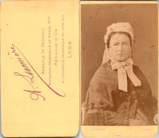 Lumière lyon femme d'occasion  Pagny-sur-Moselle