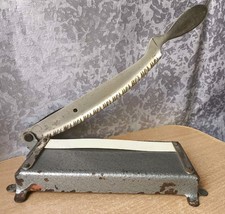 Usado, Guilhotina vintage soviética cortador de papel URSS para fotos dispositivo ferramenta afiada  comprar usado Usado, Guilhotina vintage soviética cortador de papel URSS para fotos dispositivo ferramenta afiada  comprar usado  Enviando para Brazil