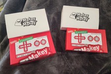 Nuovi set makey usato Nuovi set makey usato  Spedire a Italy