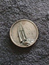 Médaille voilier signée d'occasion  Caen