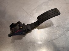 Pedale accelerateur renault d'occasion  Plénée-Jugon