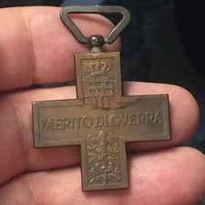 Medaglia merito guerra usato  San Bonifacio