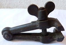 Outil ancien etau d'occasion Outil ancien etau d'occasion  Bordeaux-