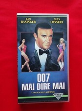 Videocassetta vhs 007 usato  Verduno